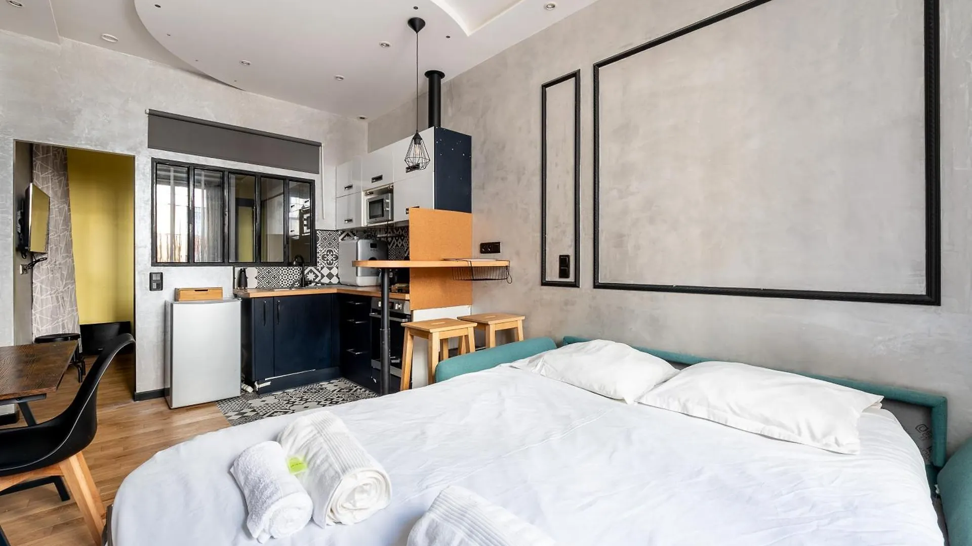 Full-Equipped & Near To Subway Apartment Paris